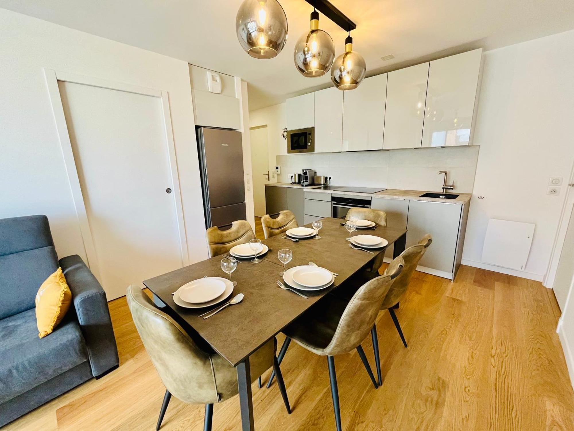 Sejour Authentique - Balcon, Parking & Wifi Ultra-Rapide Apartment Deauville Exterior photo